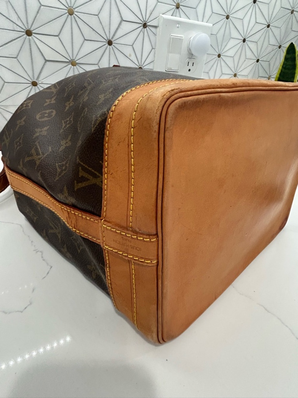 Louis Vuitton Brown Monogram Canvas GM Noe shoulder bag - Picture 11 of 16